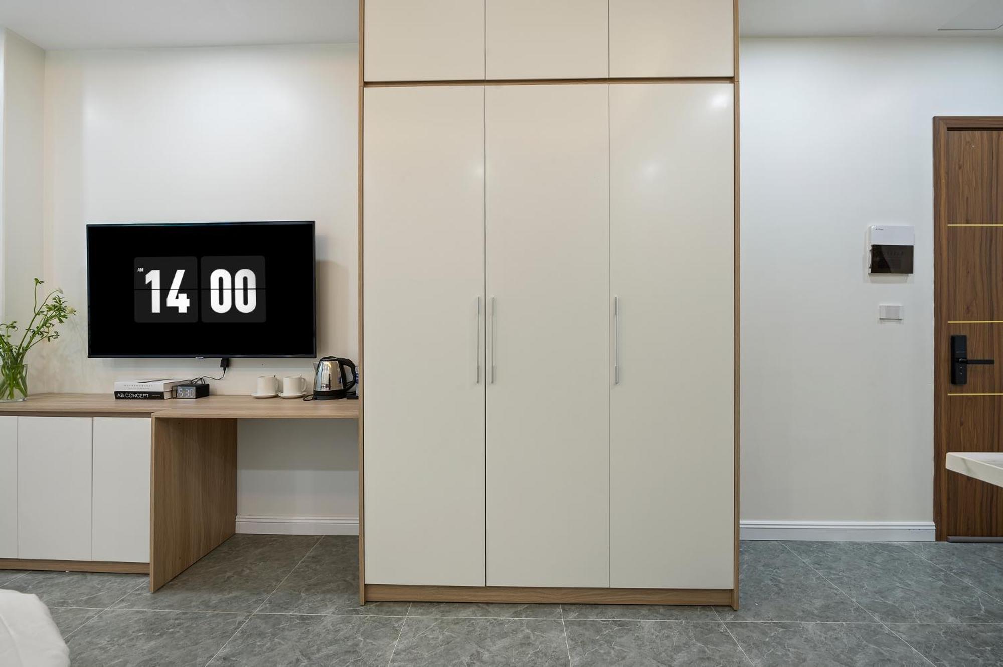 22Land Cosmos Hotel Hanoi Room photo