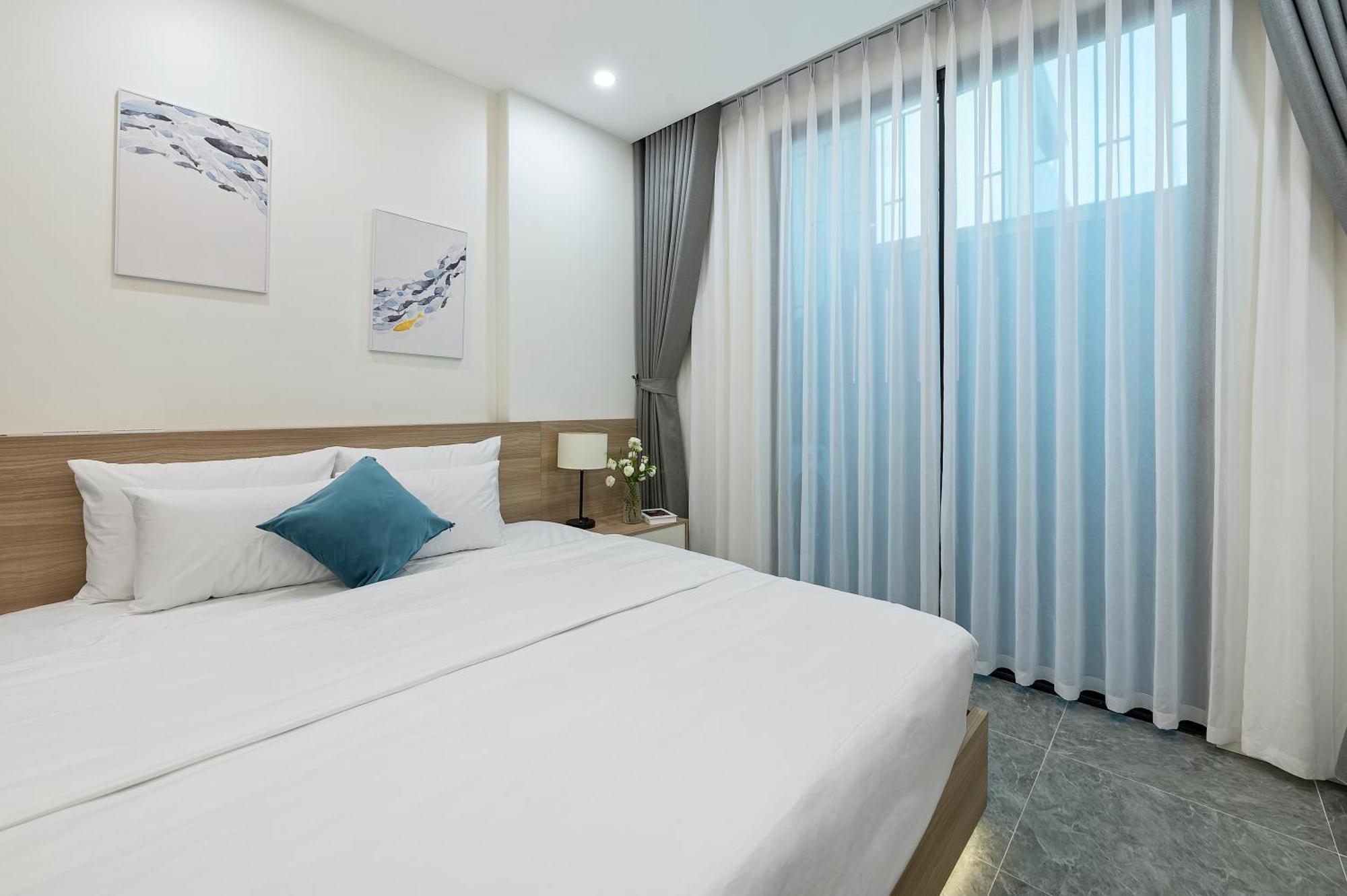 22Land Cosmos Hotel Hanoi Room photo