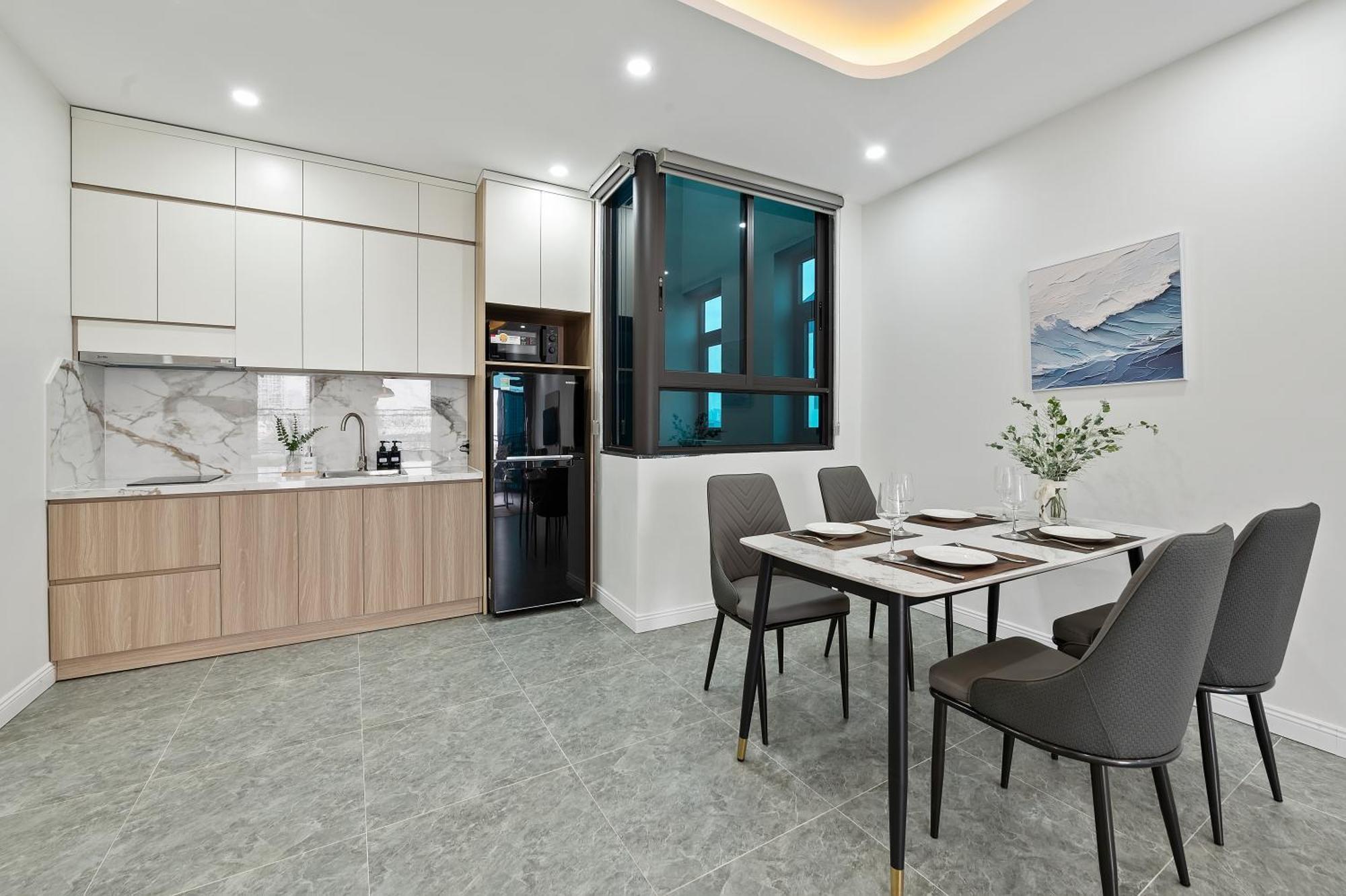 22Land Cosmos Hotel Hanoi Room photo